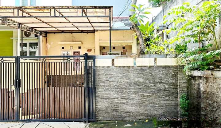 Rumah di Griya Srengseng Lokasi Strategis di Jakarta Barat