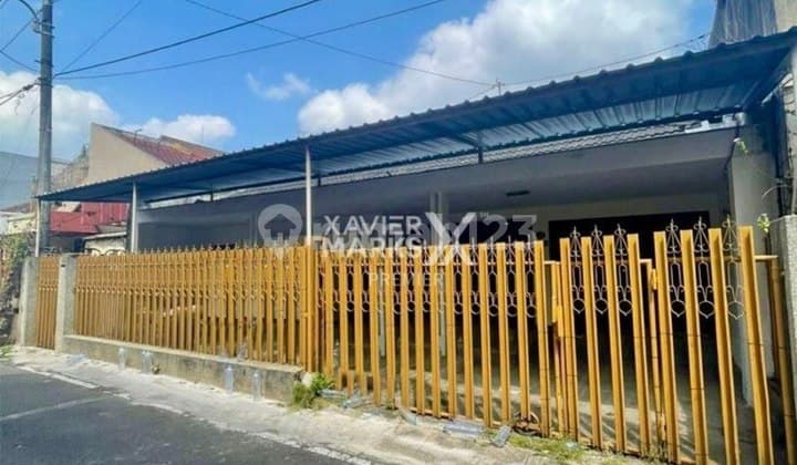 i031 Rumah Klasik Bisa Untuk Usaha Kost, di Pusat Kota Malang