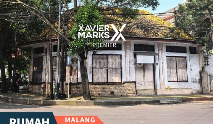 J54 Dijual Rumah Klasik di Tengah Dekat Alun-Alun, Kota Malang