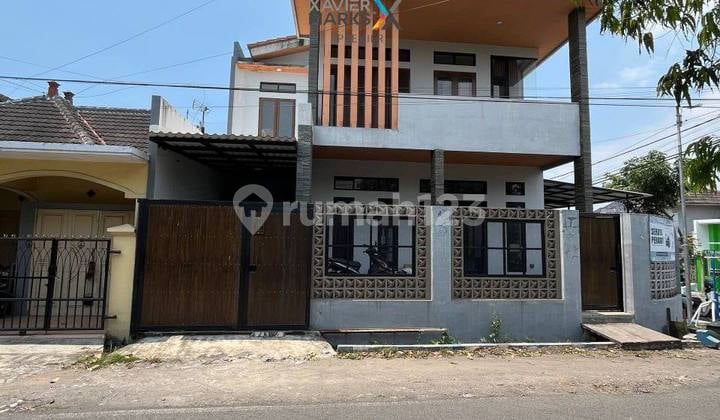 I43 Turun Harga Drastis ! Rumah Posisi Hook, Poros Jalan Cocok untuk Usaha