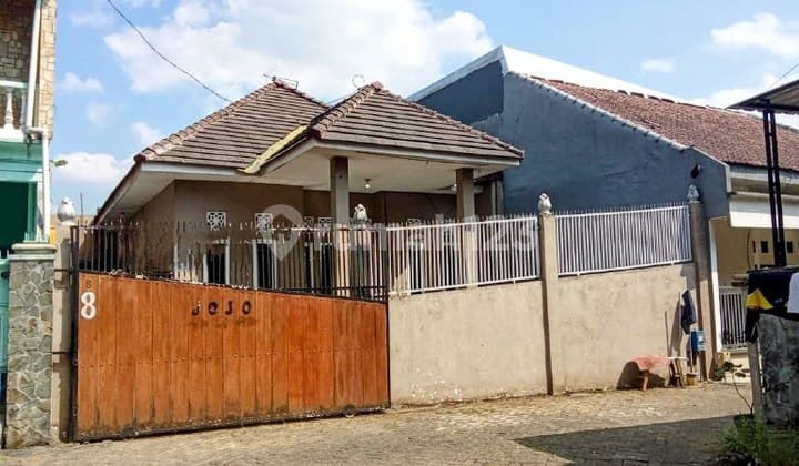 i078 Rumah Strategis Harga Dibawah Pasar dekat GOR Ken Arok Malang