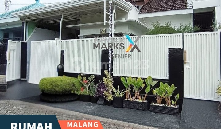 J52 Fully Furnished House at a Bargain Price Poll, Close to Malang Airport