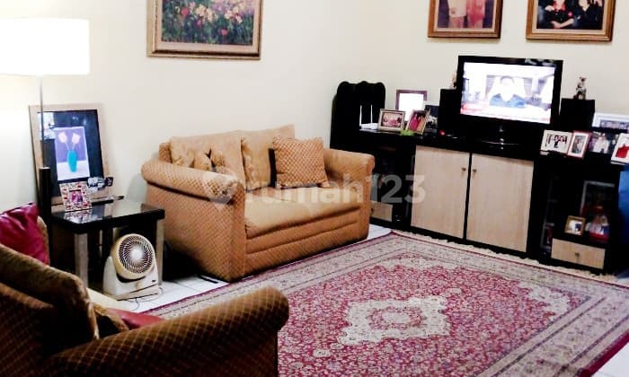 Rumah di Bintaro Sektor 4, Siap Huni Dan Murah di Sektor 4