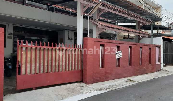 Rumah Bagus di Jl Benda Kebayoran Baru Jakarta Selatan