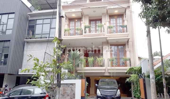 Dijual CEPAT Rumah Bagus Di Jl H Ismail Taman Cilandak, Jakarta Selatan