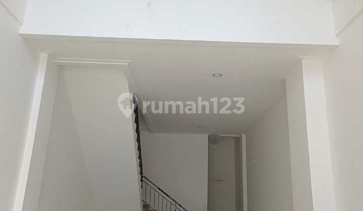 3 V Js Disewakan Ruko Pantai Indah Kapuk 2