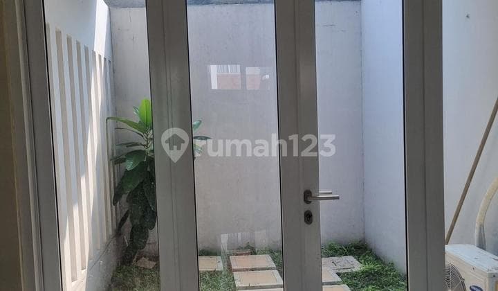 8 V Ly Dijual Cepat Rumah di Gading Serpong