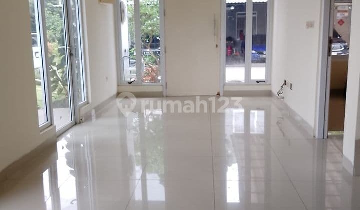 P Fl Disewa Rumah 6X18 Hoek di Green Lake City Min. 2 Thn Ready