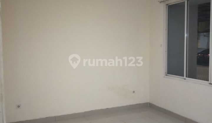 15 V At For Sale Cheapest in Green Lake City