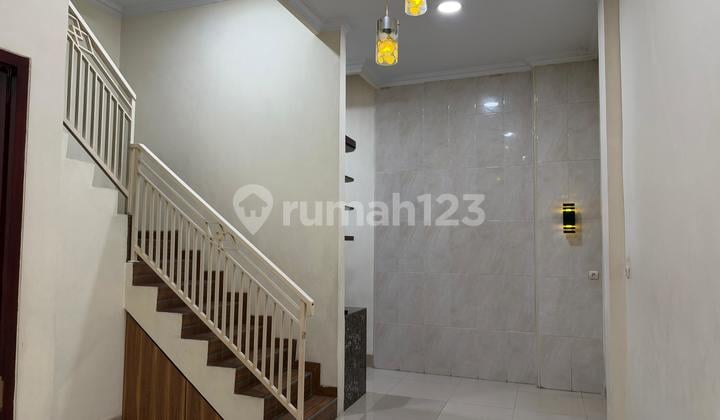 29 V Lk Dijual Rumah di Poris Indah 2 Lantai