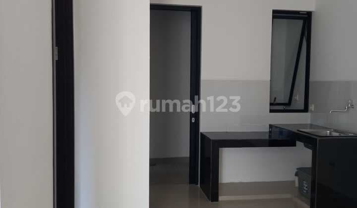 P Lk Disewa Murah Condo House Green Royal di Lantai 1 Min. 2 Thn