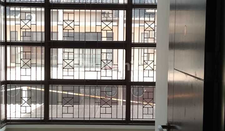 P Cyn Disewakan Rumah 4X15 Kosongan East Asia Green Lake City