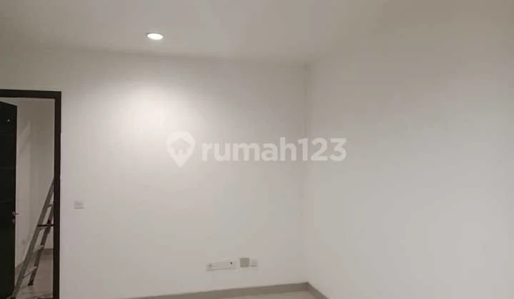 9 V May Quick Rent 5X10 2 Br House