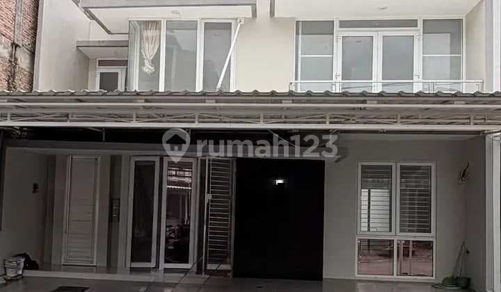 13 V Lk Disewakan Rumah di Cengkareng 10X22 2 Lantai