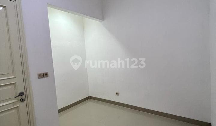 4 V Lk For Rent House in Green Lake City 5+1 Br