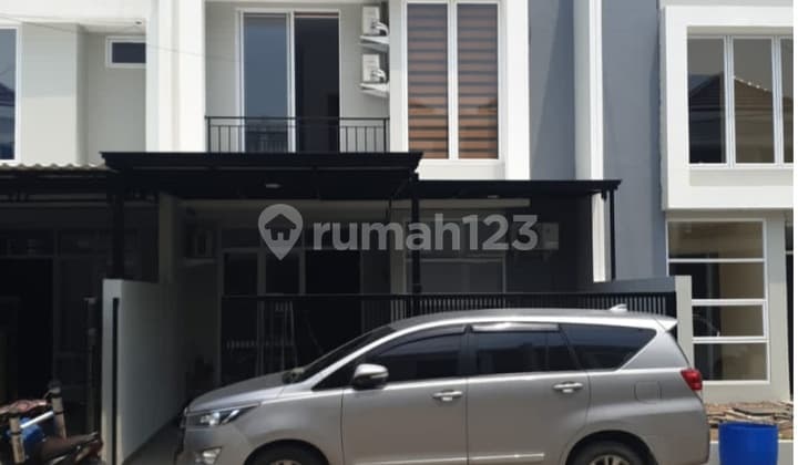 Rapi Dan Siap Huni 2 Lantai Rumah Aeroland
