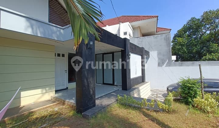 Rumah tengah kota Semarang siap huni dekat sekolah internasional dekat tol dijual di Jangli candisari Semarang selatan