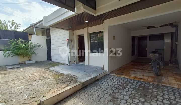 Rumah tengah kota Semarang dekat kampus Udinus dekat stasiun dijual di Pondok Indraprasta Semarang utara