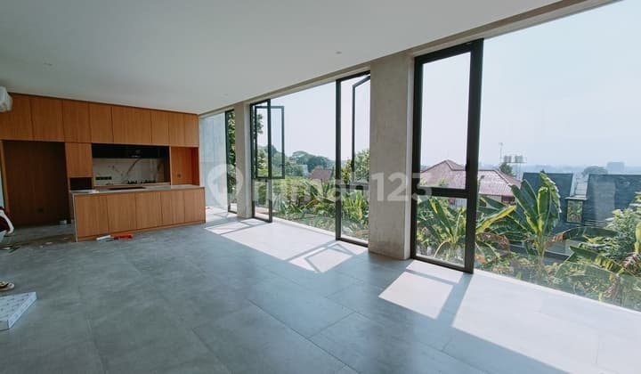 Rumah baru modern minimalis tengah kota Semarang ada view bagus daerah elit dekat sekolah internasional dekat Akpol dekat tol siap huni dijual di Gajahmungkur Semarang atas