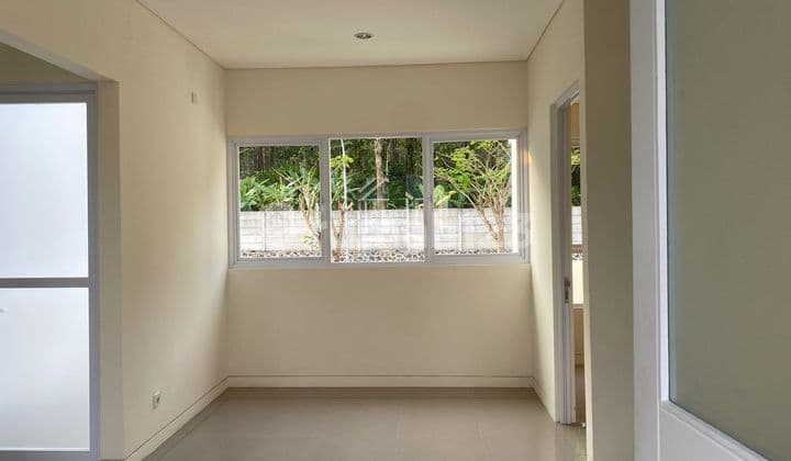 Rumah baru minimalis modern tengah kota Semarang siap pakai dekat Kic dekat tol disewakan di BSB Citraland Ngaliyan Semarang barat