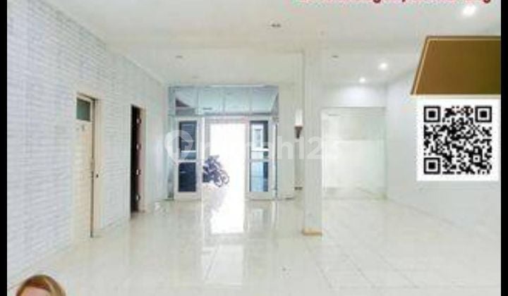 Rumah luas tengah kota Semarang siap pakai dekat simpang lima dekat Pecinan dekat Gajahmada disewakan di Kemuning Brumbungan Semarang tengah