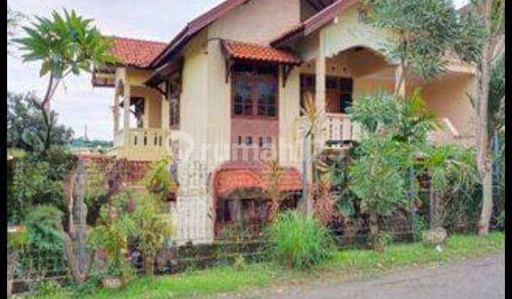 Rumah besar tengah kota siap huni dijual di wologito barat semarang barat