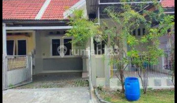 Rumah tengah kota Semarang siap pakai dekat pintu tol krapyak dekat KIC disewakan di Graha Padma Semarang barat