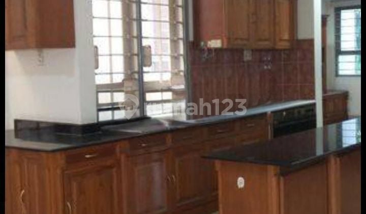 Rumah Tengah Kota Siap Huni di Telomoyo Candisari Semarang Selatan