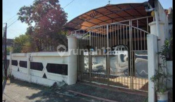 Rumah tengah kota Semarang strategis siap pakai perumahan elit dekat Akpol dekat pintu tol dekat sekolah internasional disewakan di ungaran candisari semarang selatan