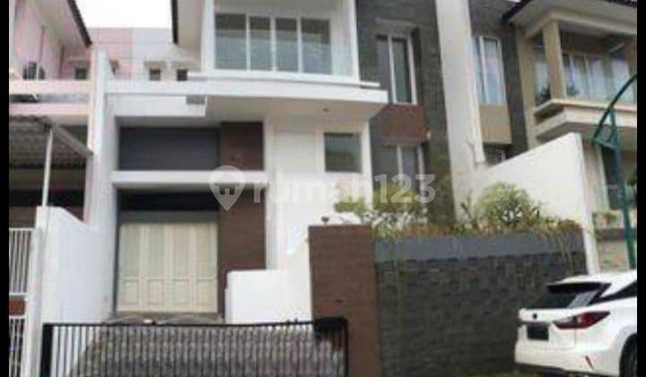 Rumah tengah kota siap huni di Green Royalle graha candi golf jangli Candisari semarang selatan