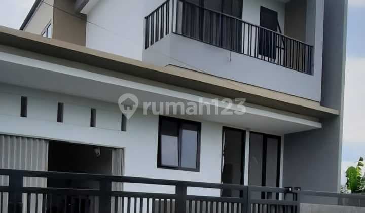 Rumah Besar Baru Gress Luas Minimalis Mewah Tengah Kota Semarang Ada Kolam Renang Siap Pakai Dekat Tol Dekat Sekolah Akpol Dijual di Kawasan Elit Stonen Gajahmungkur Semarang Atas