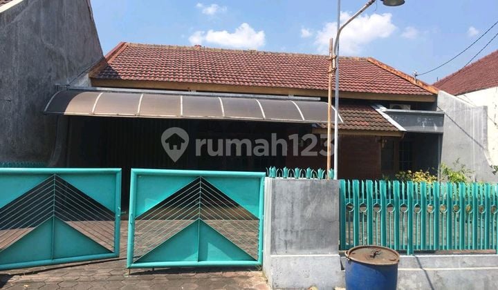Central Semarang City House Near Gayamsari Toll Gate Close to Majapahit Suitable for Office House Warehouse in Beruang Raya Gayamsari East Semarang