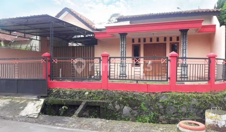 Rumah Tengah Kota Semarang Atas Siap Pakai Dekat Pintu Tol Banyumanik Dekat Pintu Tol Ungaran Dijual Di Kalipepe Pudak Payung Semarang Selatan