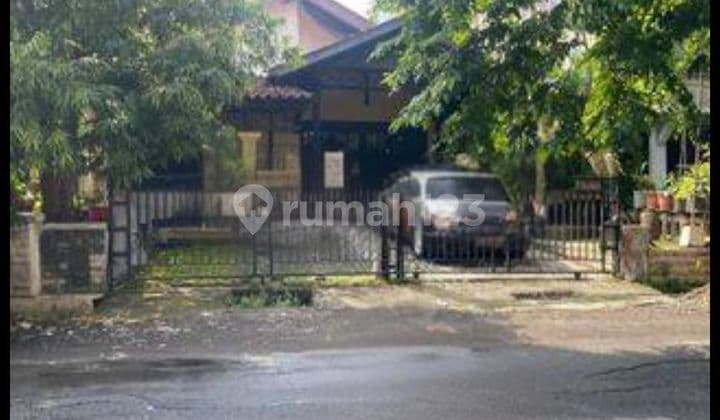 Rumah tengah kota Semarang strategis dekat bandara dekat tol dijual di Puspanjolo Selatan Semarang Barat