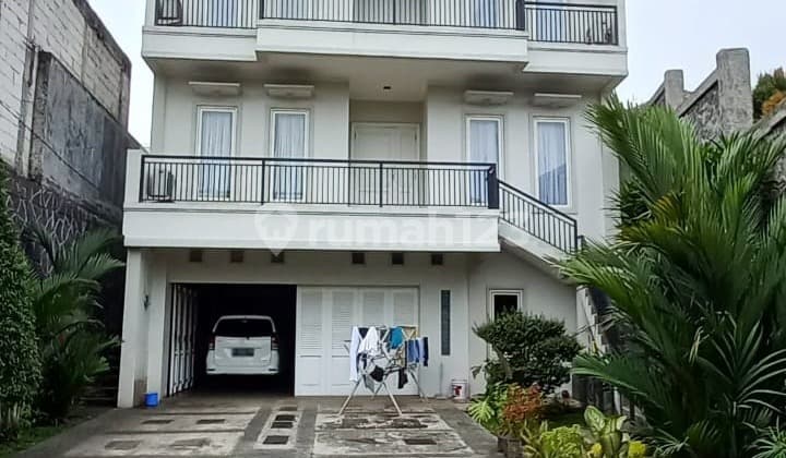 FOR SALE HOUSE / TOWN HOUSE IN LIMO AREA, DEPOK