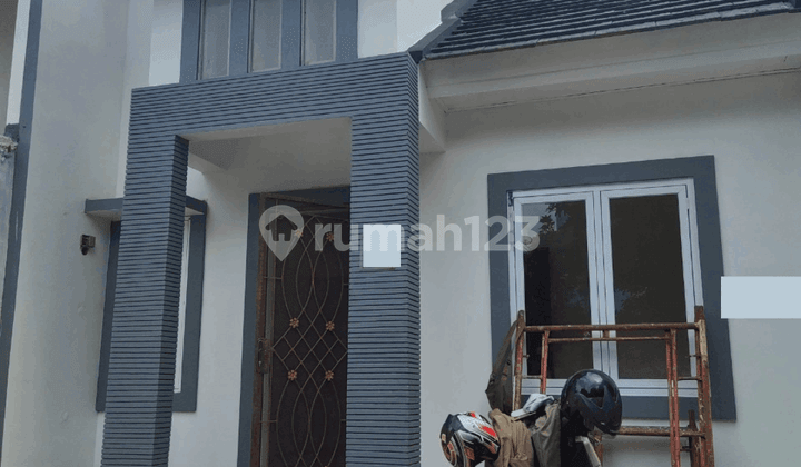 DISEWAKAN RUMAH DI LEGENDA WISATA