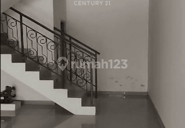 RUKO 3 LANTAI DI PODOMORO GOLF VIEW GUNUNG PUTRI BOGOR