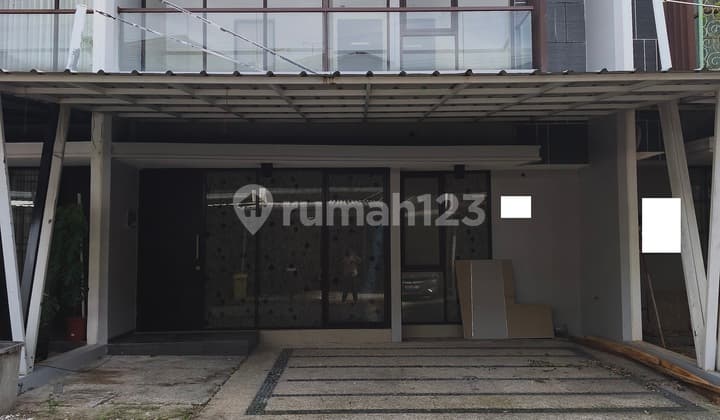 Rumah Rapi Siap Huni Disewakan di Greenwood Golden City Bekasi Utara