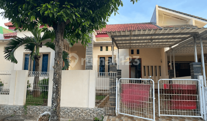 Disewakan Cepat Rumah Luas di Kemang Pratama 2 Bekasi