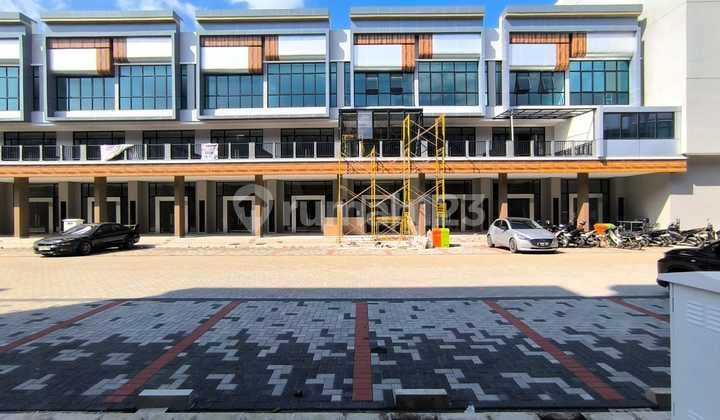 For Rent: Crystal Ruko Summarecon Bekasi