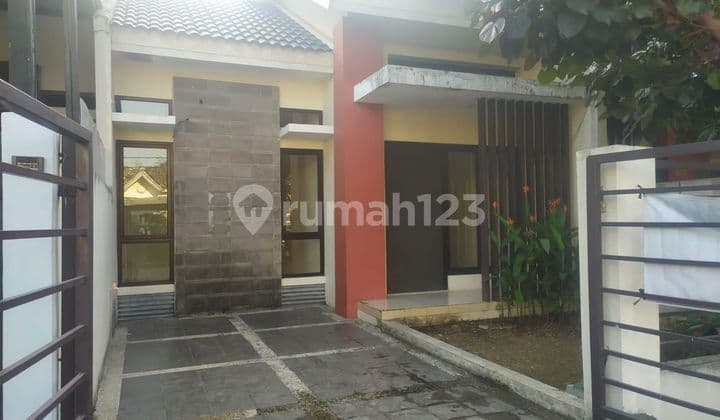 Rent a Beautiful House in Harapan Mulya Regency