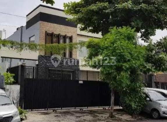 Gedung Kantor Surabaya Pusat Area Sriwijaya Raya Darmo Kartini Basuki Rahmat