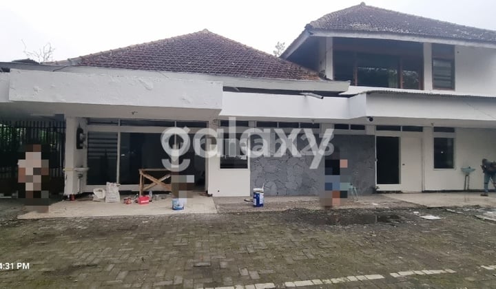 Rumah Hook Strategis Poros Raya Area Veteran Malang