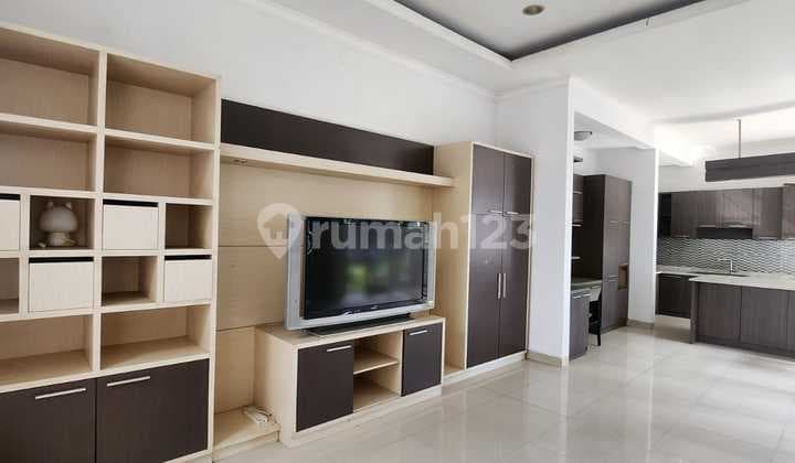 Batununggal Dijual Rumah 2 Lantai di Batununggal Bandung