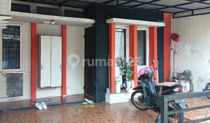 Rumah dekat Sekolah Binus International BSD, dan Plaza BSD