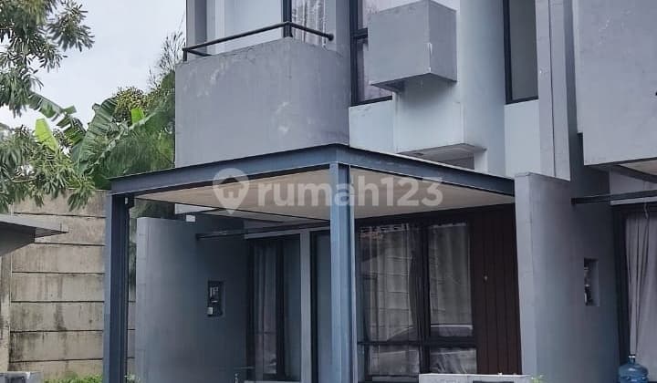 Hot Rent. Rumah modern Tabebuya Invensihaus, BSD