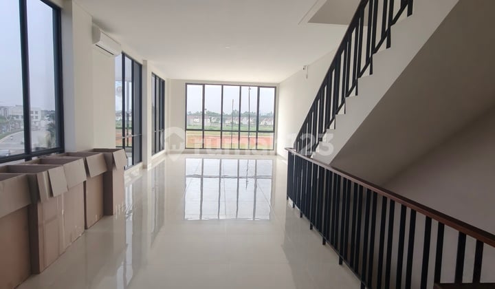 Aniva & Pasadena Square North - Studio Loft Limited!!