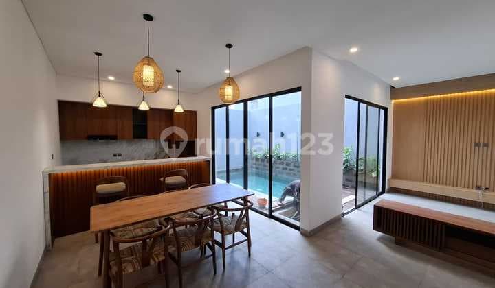 Vila Baru di Jalan Bal Clif, Ungasan. One Gated Community.