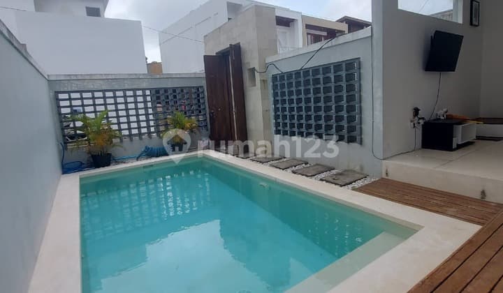 Vila Minimalis Cantik di Jalan Pura Masuka, Ungasan Dekat Pantai