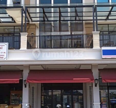 Jual Ruko 3 Lantai Siap Pakai & Strategis Hadap Jalan di Scarlet Summarecon Bekasi